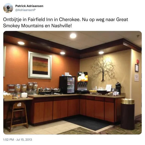 Ontbijtje in Fairfield Inn in Cherokee. Nu op weg naar Great Smokey Mountains en Nashville! http://t.co/8gDVH9PZXW
