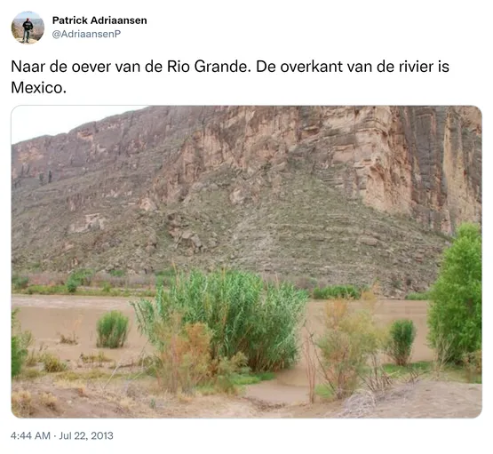 Naar de oever van de Rio Grande. De overkant van de rivier is Mexico. http://t.co/IsncXCN6j5
