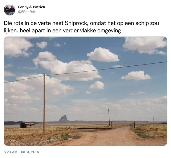 Die rots in de verte heet Shiprock, omdat het op een schip zou lijken. heel apart in een verder vlakke omgeving http://t.co/IsuZIXTlbh 