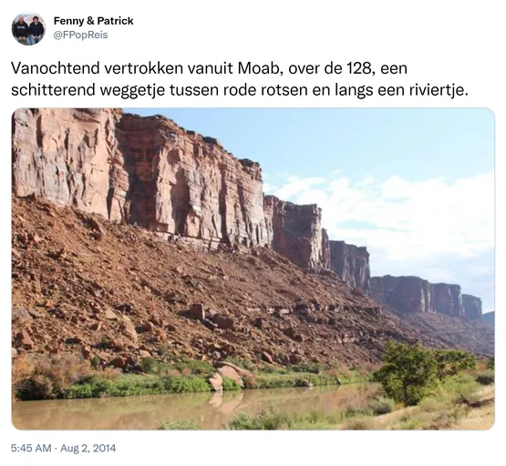 Vanochtend vertrokken vanuit Moab, over de 128, een schitterend weggetje tussen rode rotsen en langs een riviertje. http://t.co/I1gCSOLcOi
