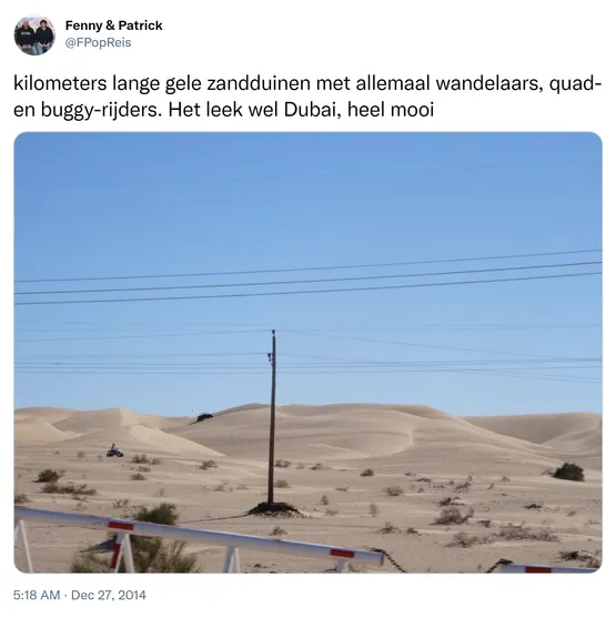 kilometers lange gele zandduinen met allemaal wandelaars, quad- en buggy-rijders. Het leek wel Dubai, heel mooi http://t.co/dntGp7jqJT