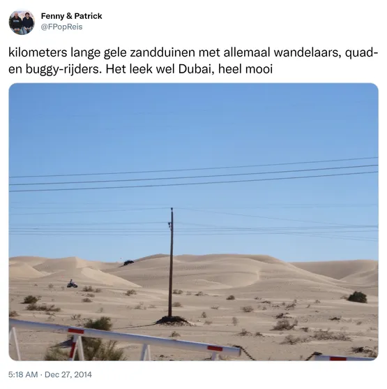 kilometers lange gele zandduinen met allemaal wandelaars, quad- en buggy-rijders. Het leek wel Dubai, heel mooi http://t.co/dntGp7jqJT 