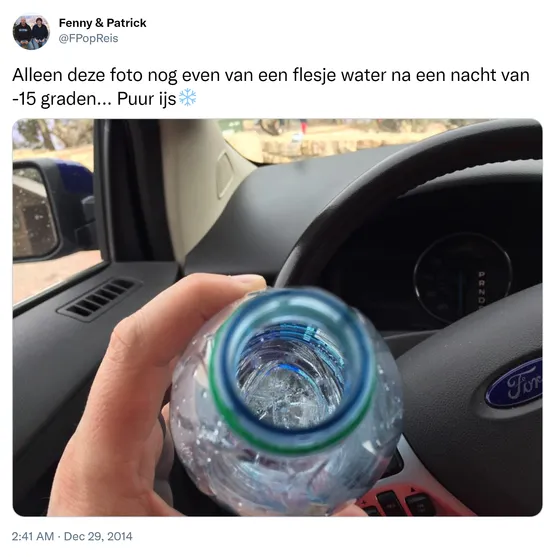 Alleen deze foto nog even van een flesje water na een nacht van -15 graden... Puur ijs❄️ http://t.co/BGLz12sPYg
