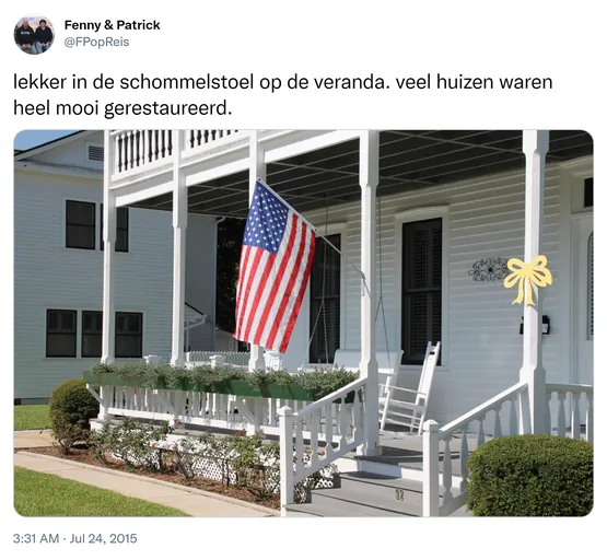 lekker in de schommelstoel op de veranda. veel huizen waren heel mooi gerestaureerd. http://t.co/baEHmRWUO9

