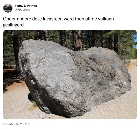 Onder andere deze lavasteen werd toen uit de vulkaan geslingerd. https://t.co/cLoyGeDLeQ