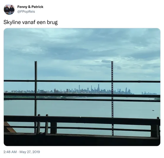 Skyline vanaf een brug https://t.co/9ALmyzzbLa 