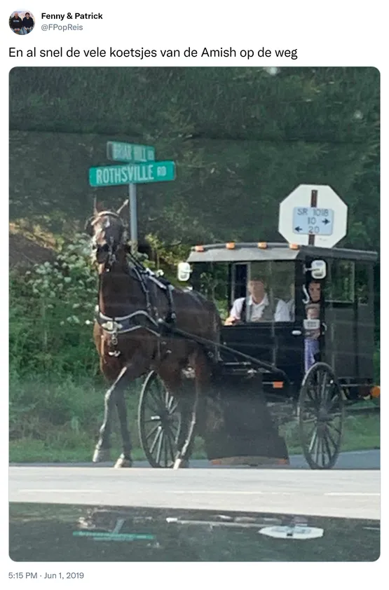 En al snel de vele koetsjes van de Amish op de weg https://t.co/WSKWqS603T