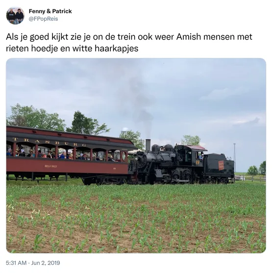 Als je goed kijkt zie je on de trein ook weer Amish mensen met rieten hoedje en witte haarkapjes https://t.co/vi45xuqdFV
