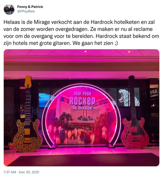 Helaas is de Mirage verkocht aan de Hardrock hotelketen en zal van de zomer worden overgedragen. Ze maken er nu al reclame voor om de overgang voor te bereiden. Hardrock staat bekend om zijn hotels met grote gitaren. We gaan het zien ;) https://t.co/qDwz3v2O9w