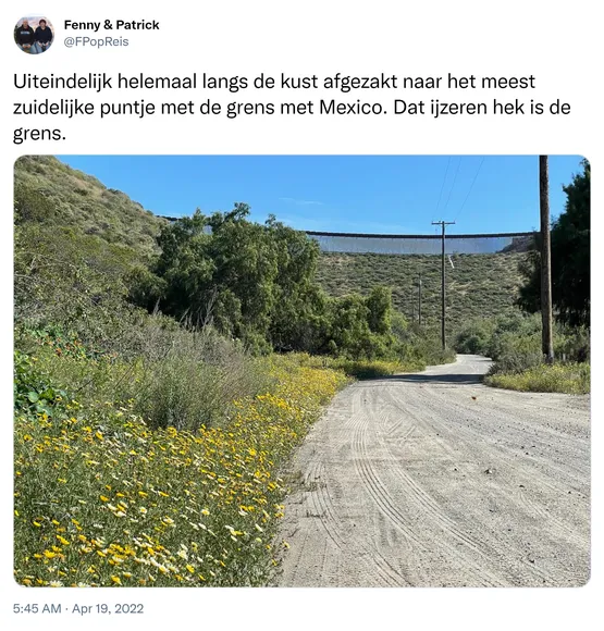 Uiteindelijk helemaal langs de kust afgezakt naar het meest zuidelijke puntje met de grens met Mexico. Dat ijzeren hek is de grens. https://t.co/x85GnflSBa 