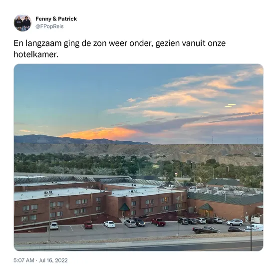 En langzaam ging de zon weer onder, gezien vanuit onze hotelkamer. https://t.co/MgNR6t7CNG
