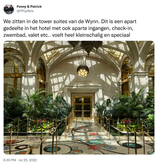 We zitten in de tower suites van de Wynn. Dit is een apart gedeelte in het hotel met ook aparte ingangen, check-in, zwembad, valet etc.. voelt heel kleinschalig en speciaal https://t.co/o7hSejDQjY 