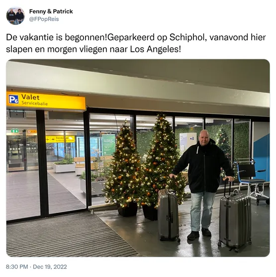 De vakantie is begonnen!Geparkeerd op Schiphol, vanavond hier slapen en morgen vliegen naar Los Angeles! https://t.co/DBqJXHW9tS
