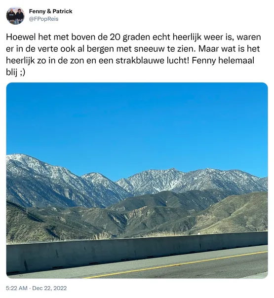 Hoewel het met boven de 20 graden echt heerlijk weer is, waren er in de verte ook al bergen met sneeuw te zien. Maar wat is het heerlijk zo in de zon en een strakblauwe lucht! Fenny helemaal blij ;) https://t.co/qscDBvDzkw
