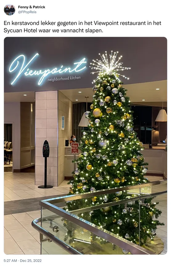 En kerstavond lekker gegeten in het Viewpoint restaurant in het Sycuan Hotel waar we vannacht slapen. https://t.co/eElgzscuJC