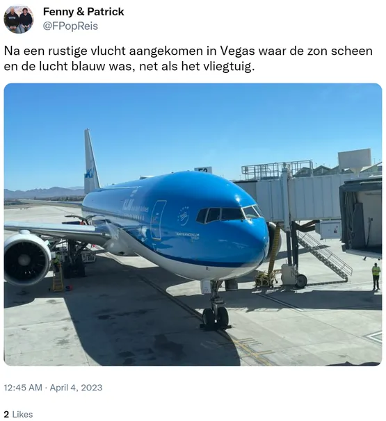 Na een rustige vlucht aangekomen in Vegas waar de zon scheen en de lucht blauw was, net als het vliegtuig. https://t.co/QE2bCoyGXm
