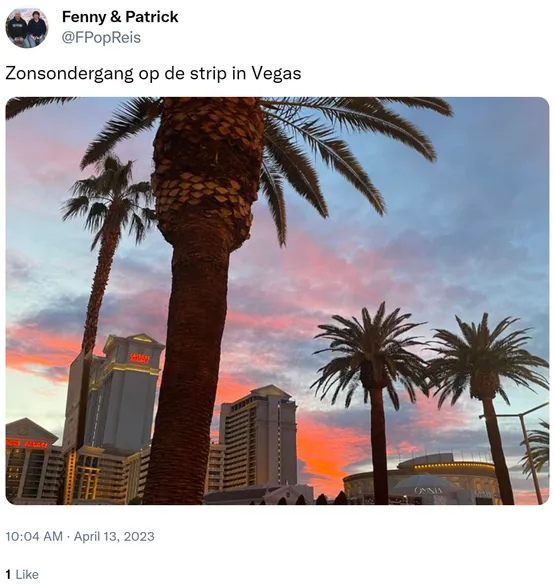 Zonsondergang op de strip in Vegas https://t.co/zuZkHZKW61
